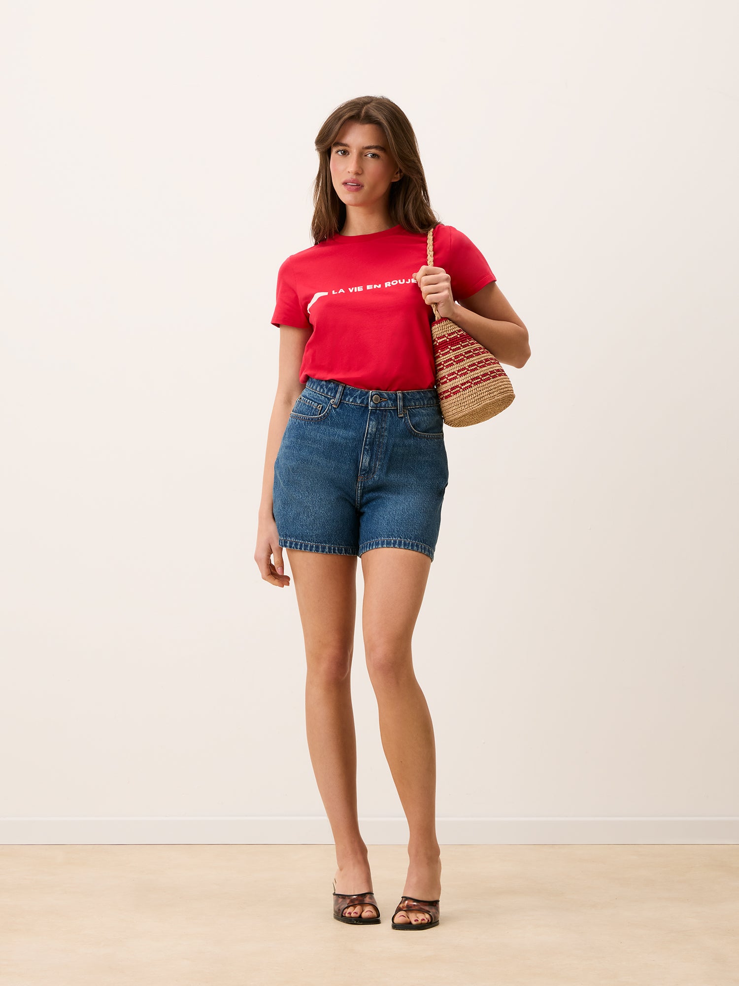 DOLLY T-shirt DOLLY T-shirt